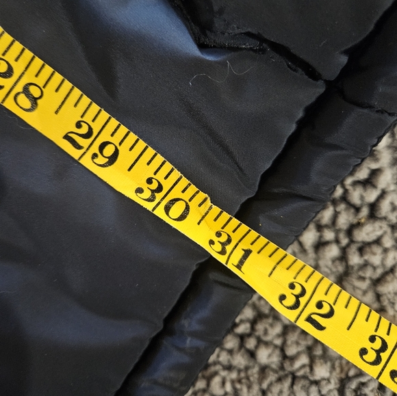 Tottenham Hotspur puffer coat. UK size 16 - Picture 12 of 12